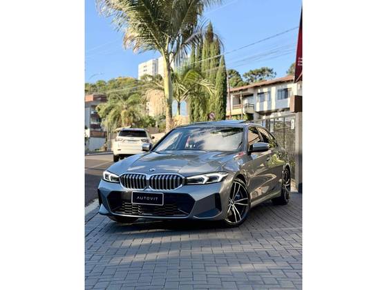 BMW 320i 2.0 16V TURBO FLEX M SPORT AUTOMÁTICO BMW 320i 2.0 16V TURBO FLEX M SPORT AUTOMÁTICO